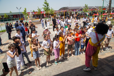 “1 iyun-Uşaqların Beynəlxalq Müdafiəsi Günü” münasibəti ilə “Hacıoğlu” ictimai iaşə obyektində şəhid övladları üçün bayram şənliyi keçirilmişdir.