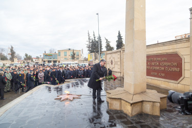 Salyan rayonunda Azərbaycan tarixinin qəhrəmanlıq səhifəsi olan “20 Yanvar” faciəsinin 35-ci ildönümü ilə əlaqədar anım tədbiri keçirilib.