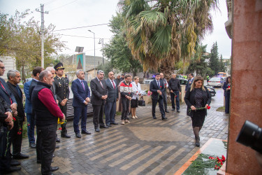 Azərbaycan Respublikasının görkəmli xalq şairi Xəlil Rza Ulutürkün doğum günü doğulduğu torpaqda-Salyan rayonunda qeyd olundu.