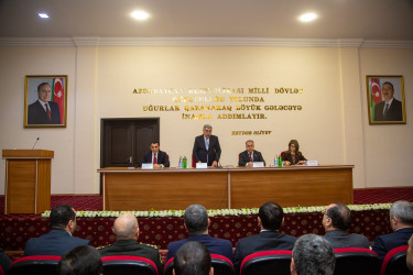 Salyan Rayon İcra Hakimiyyəti başçısının 2025-ci ilin sosial- iqtisadi inkişafının yekunlarına və 2026-cı ildə qarşıda duran vəzifələrə  həsr olunmuş hesabat yığıncağı keçirilib.