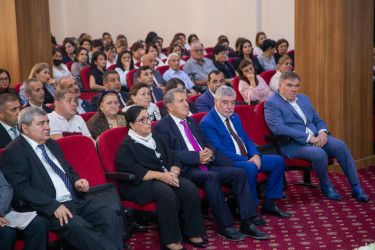 Azərbaycan Milli Elmlər Akademiyasının Tarix İnstitutu Akademiyanın müxbir üzvü, tarix elmləri doktoru, professor Əliövsət Nəcəfqulu oğlu Quliyevin anadan olmasının 100 illik yubileyi münasibəti ilə elmi-praktik konfrans keçirmişdir.