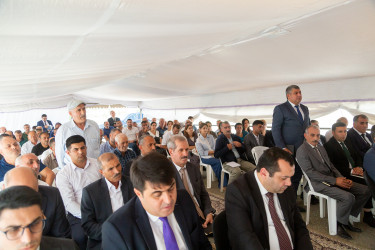 Rüstəm Xəlilov Seyidan kəndinin sakinləri ilə görüşdü.